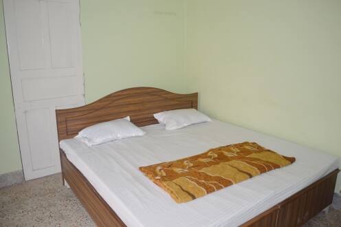 Hotel Girnar, Dehradun 2